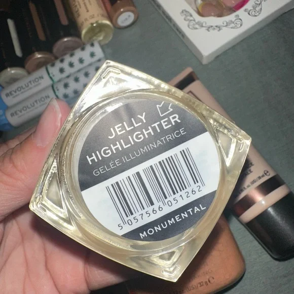 Makeup bundle